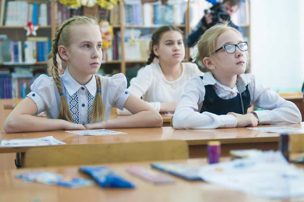 МЧС России: задача взрослых - обучить детей правилам безопасного поведения