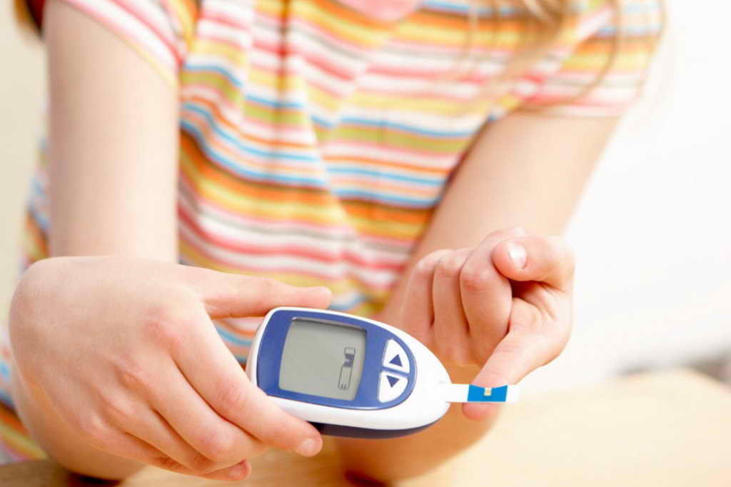 Сахарный диабет — коварная болезнь со сладким названием, но с едким запахом ацетона