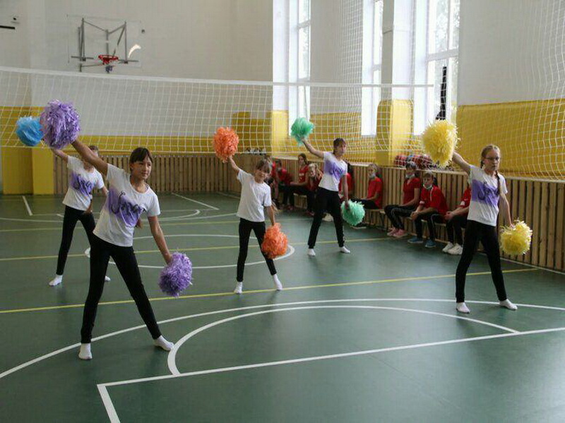 Школьники Крапивинского и Яйского округов будут заниматься в обновленных спортзалах