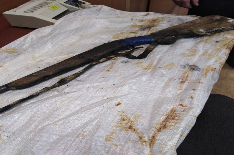 Житель Березовского сдал в полицию найденное оружие