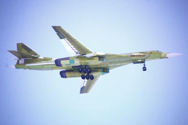 Бомбардировщик Ту-160М может стать первым самолетом, получившим ракеты обратного старта