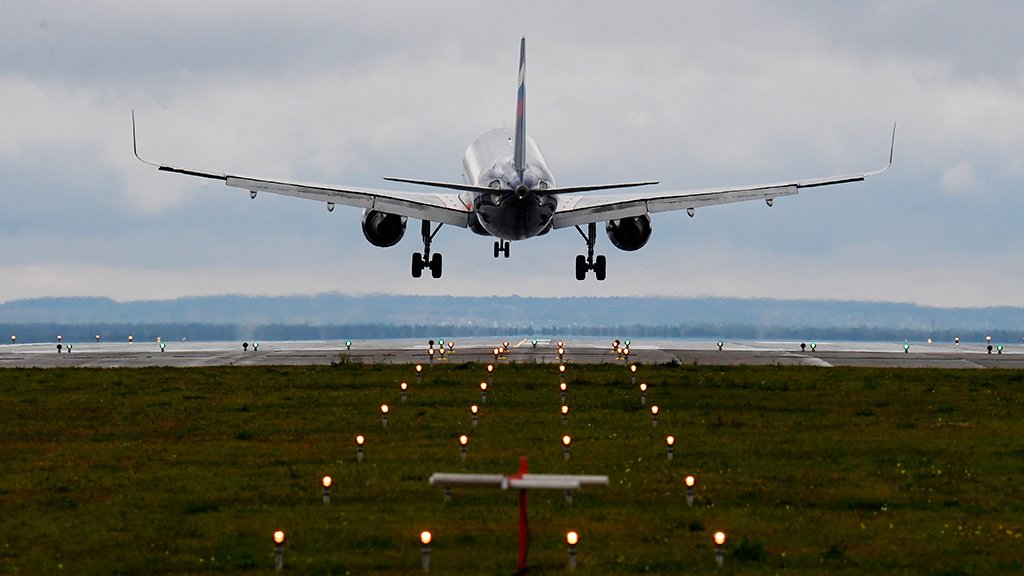Бермуды приостановили сертификаты летной годности сотен российских самолетов
