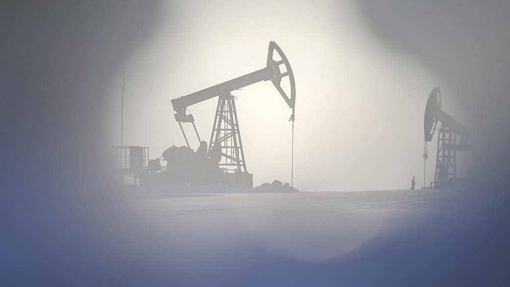 Доходы России от продажи нефти и газа выросли за год почти на треть