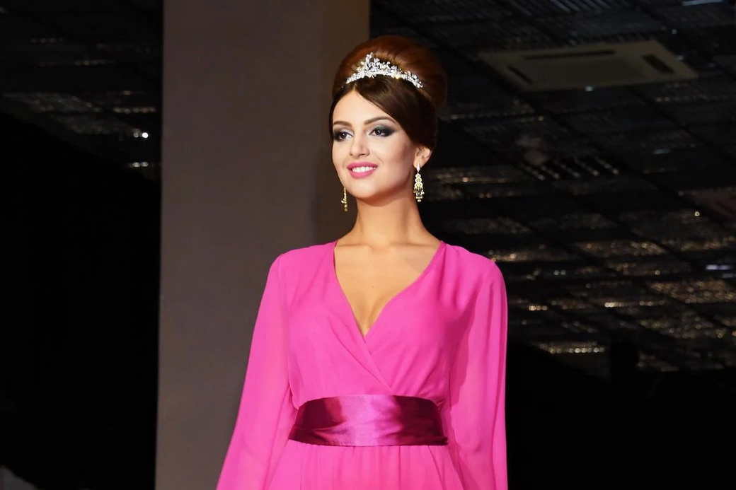 «Мисс Москва-2015» потребовала от экс-короля Малайзии увеличить алименты на общего ребенка