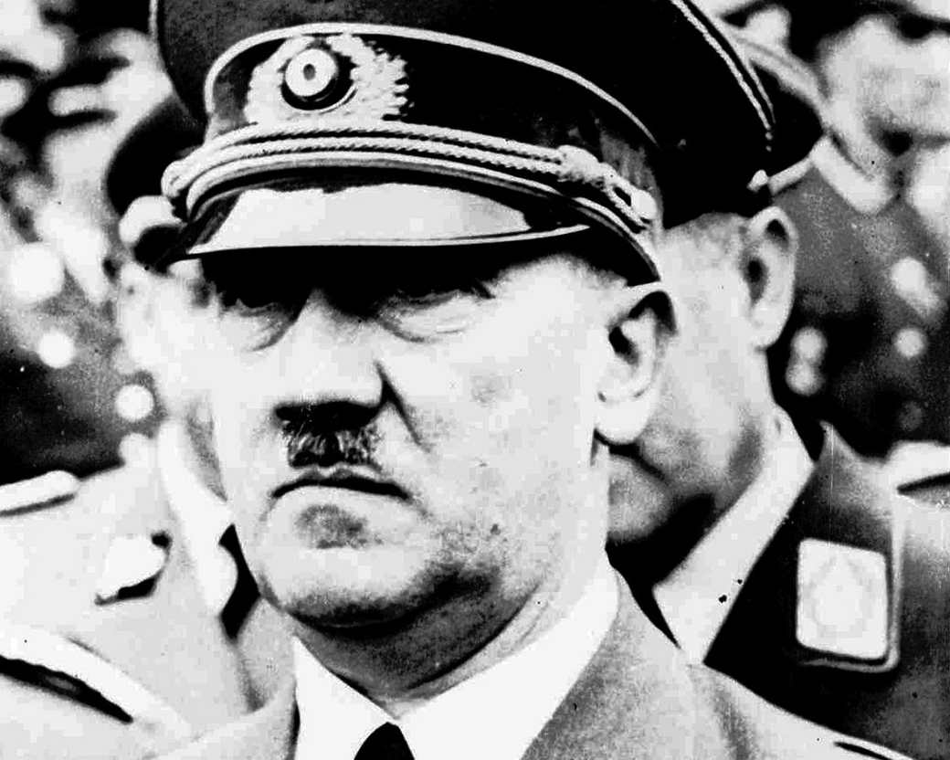 В СВР рассказали о планах Гитлера устроить переворот в СССР в 1933 году