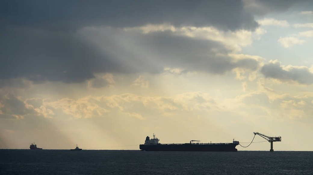 Российская нефть освоила иранские танкеры-призраки