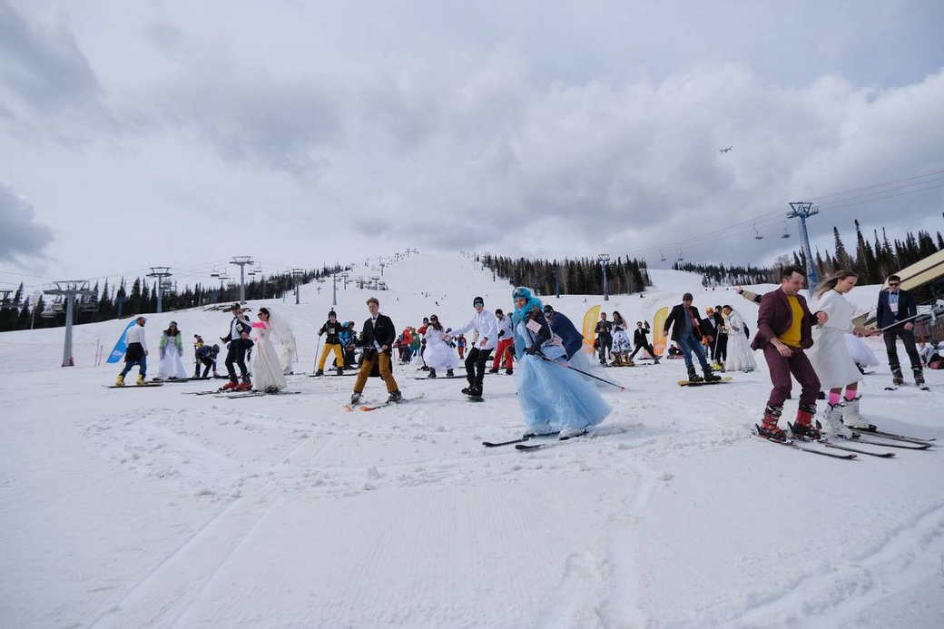 В горнолыжном сезоне 2022-2023 в спортивно-туристическом комплексе «Шерегеш» зафиксировали более 2,3 млн посещений