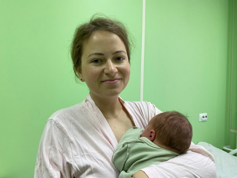 В День России в КуZбассе родилось 42 ребенка