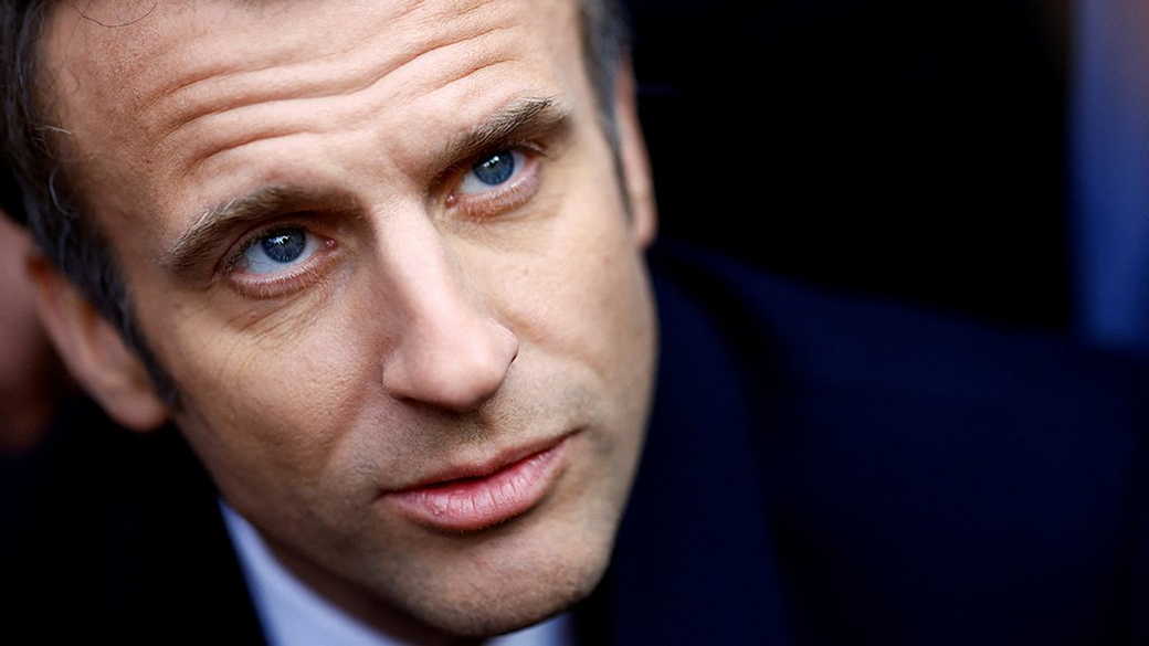 Макрон произведет перестановки в правительстве Франции