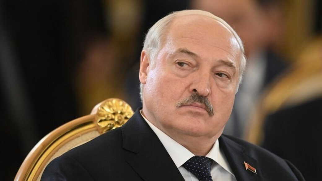 Лукашенко направился с рабочим визитом в Москву