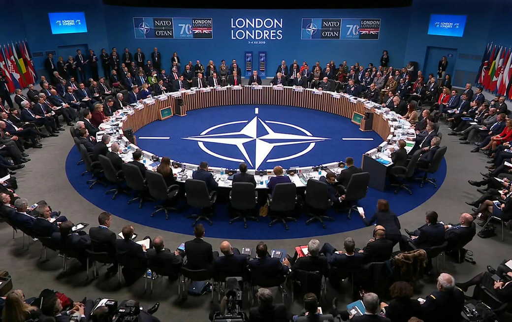 МИД Украины сообщил о созыве чрезвычайного заседания совета с НАТО