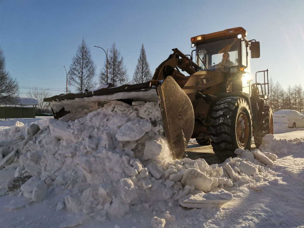 Сергей Цивилев: дороги КуZбасса чистят от снега почти 1,5 тысячи машин спецтехники