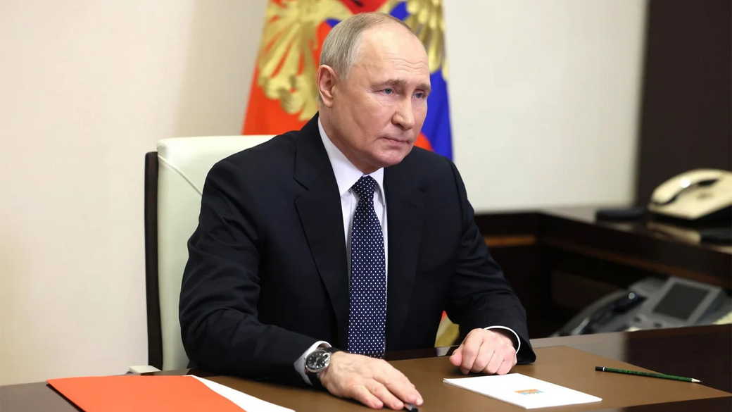 Путин обсудил теракт с главами ФСБ, СКР, МВД, МЧС и Минздрава