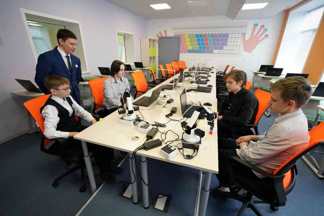 В Кемеровском округе открылась модернизированная «бережливая» школа