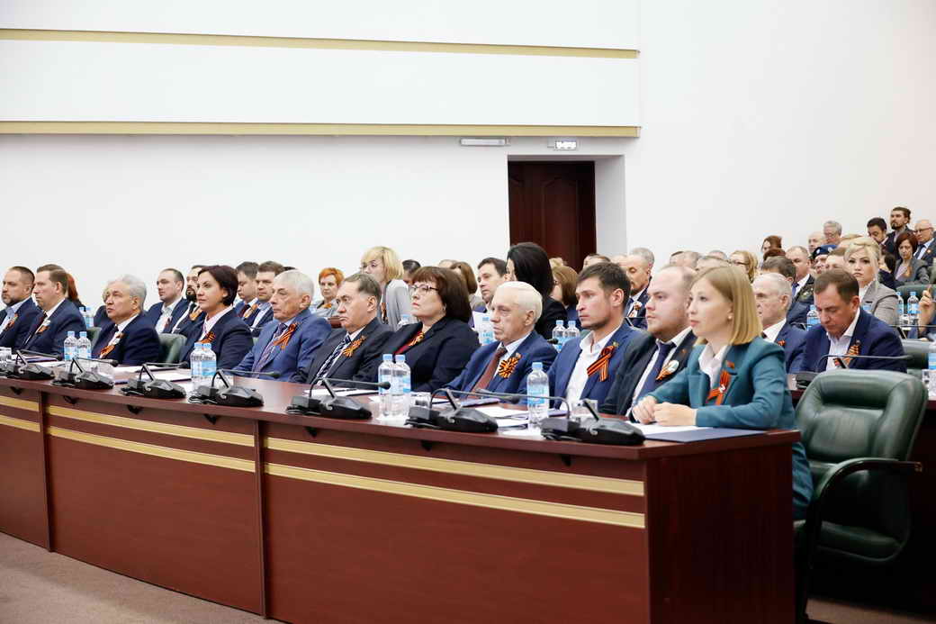 Парламент КуZбасса рассмотрел итоги работы правительства региона за 2023 год