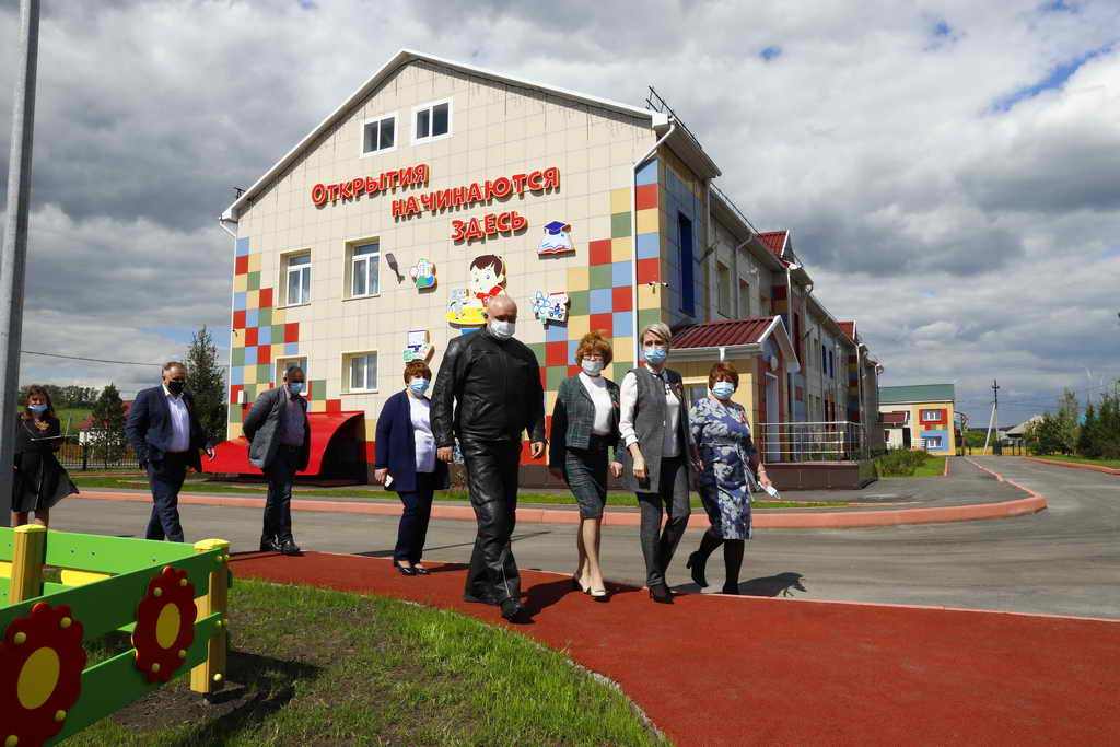 Новый естественно-научный детский сад открыли в поселке Калачево в Прокопьевском муниципальном округе