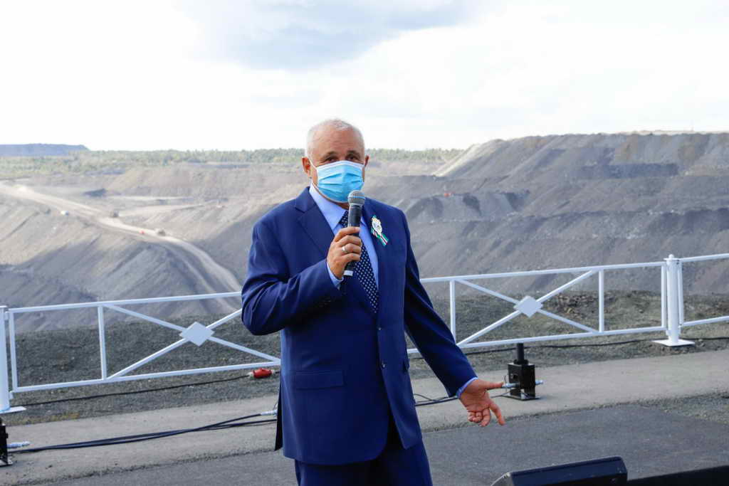Губернатор Кузбасса в преддверии Дня шахтера поздравил горняков на рабочих местах