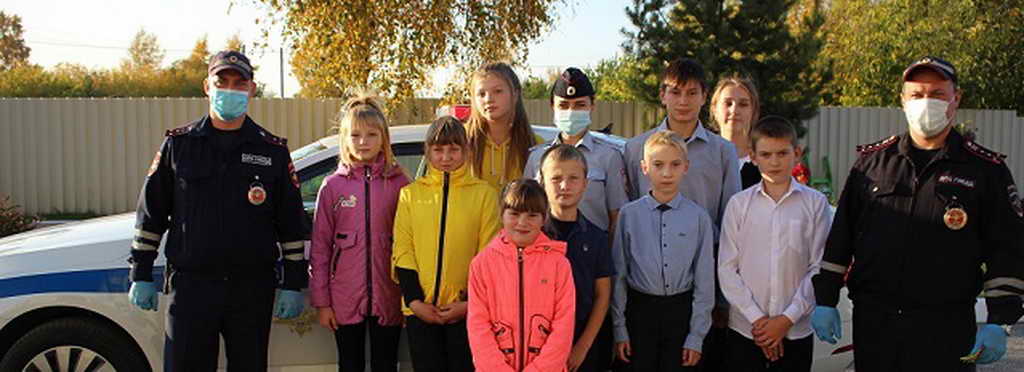 В Краснобродском городском округе инспекторы ГИБДД провели урок для воспитанников интерната