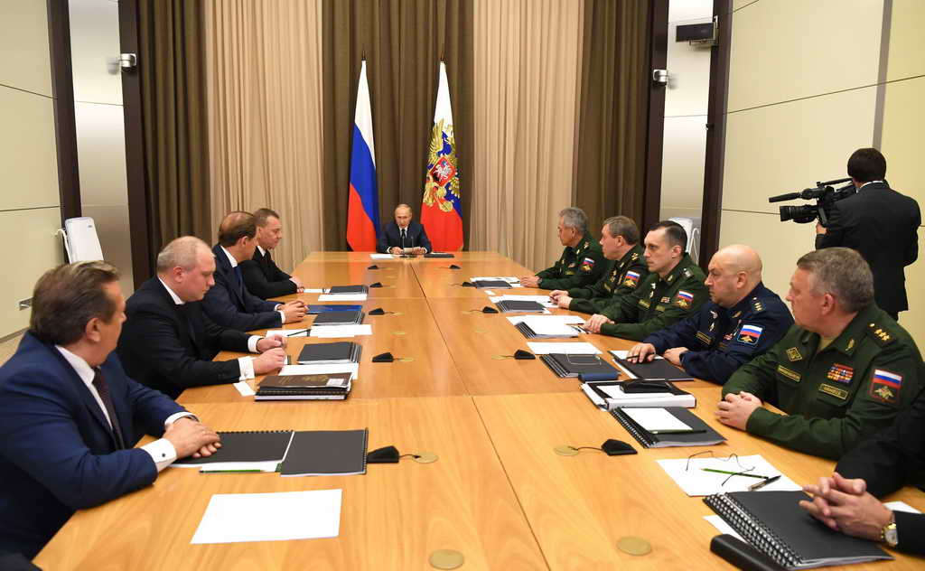 Совещание с руководящим составом Министерства обороны, руководителями федеральных ведомств и предприятий ОПК