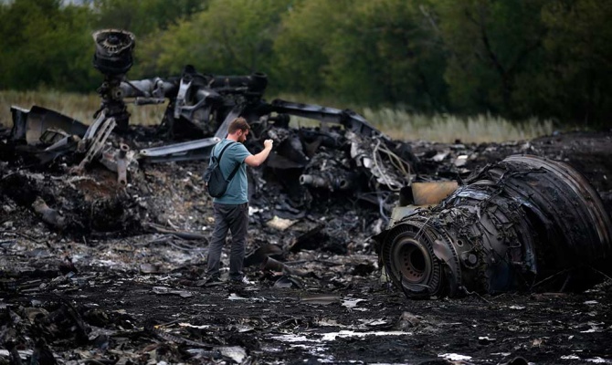 Минюст Нидерландов: опознаны более половины жертв авиакатастрофы Boeing на Украине