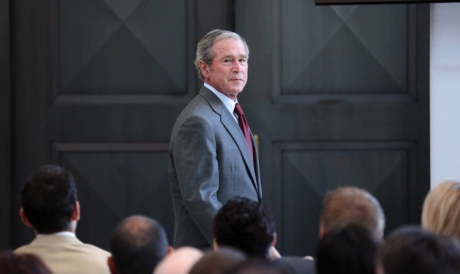 СМИ: Блэр и Буш тайно договаривались о вторжении в Ирак в 2002 году