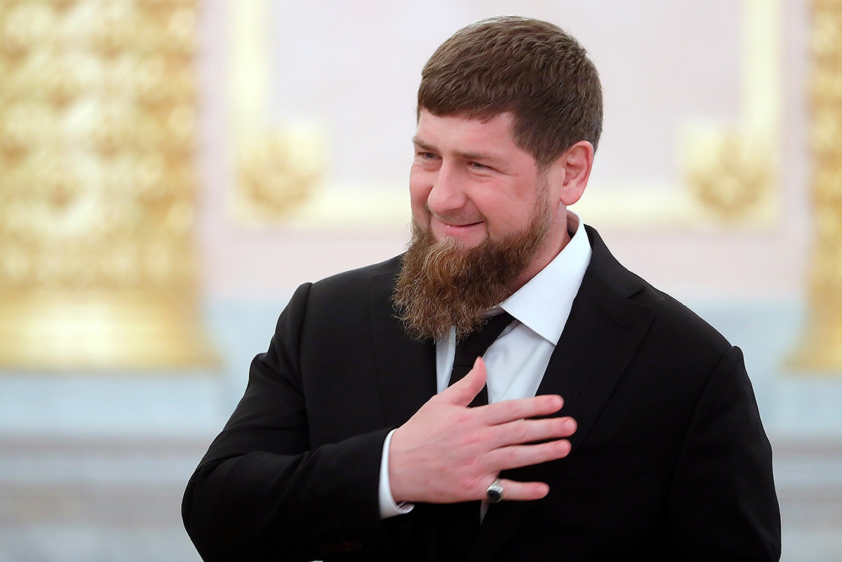 Кадыров поспорил с Песковым по поводу критики в адрес Макрона