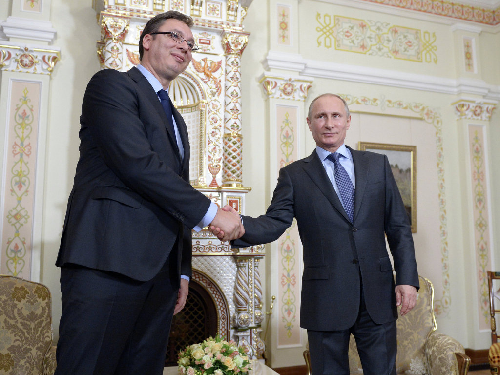 Путин обсудил с премьером Сербии реализацию договоренностей