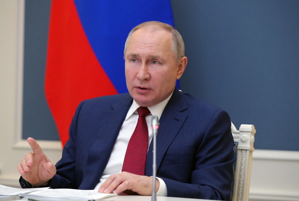 Владимир Путин внёс в Совет Федерации предложение о принятии постановления Совета Федерации о согласии на использование Вооружённых Сил за пределами территории Российской Федерации