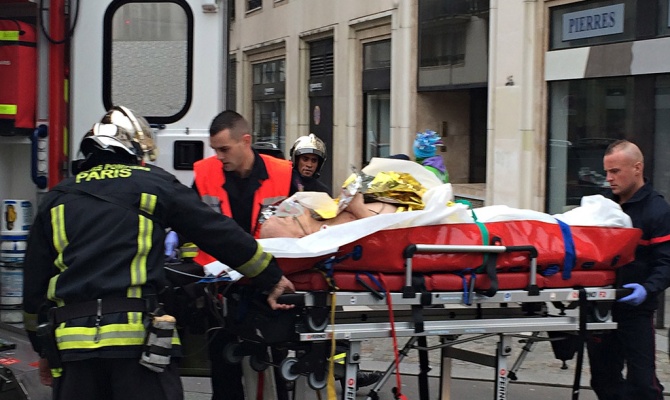 Девять человек помещены под стражу в ходе расследования теракта в Париже