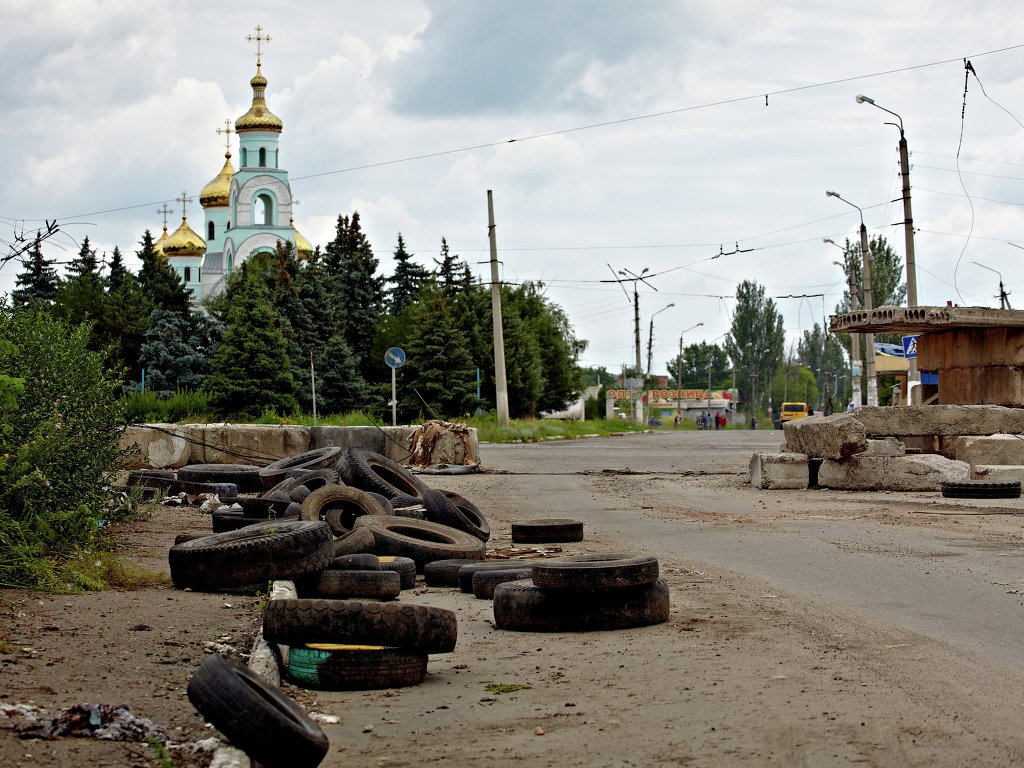 СНБО Украины: на кладбищах в Славянске обнаружены массовые захоронения