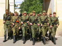 63% россиян не хотели бы, чтобы их сыновья служили в армии