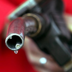 ФАС назвала причины роста цен на бензин в России