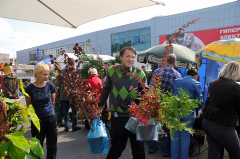 В Кемерове открывается выставка-ярмарка "Дачный сезон-2012"