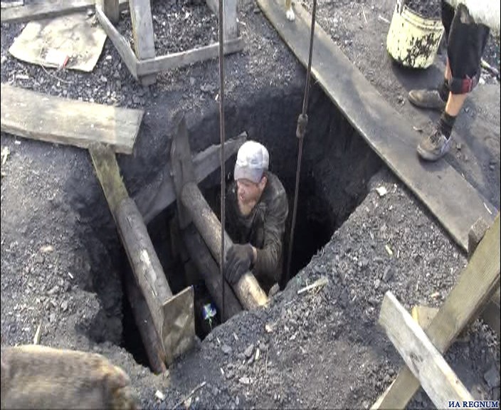 В Прокопьевске полицейские прикрыли нелегальную шахту 