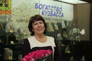 Губернатор А.Г.Тулеев наградил Марину Шавгулидзе почетным знаком «Золотой знак «Кузбасс»