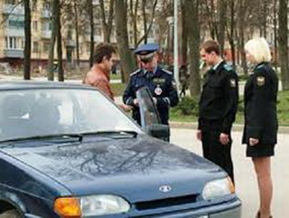 В Кузбассе не желая лишаться автомобиля, алиментщик погасил долг.