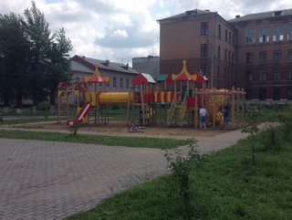 В Кузбассе продолжают обустраивать парк «Школьный»