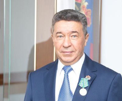 В честь Дня воздушного флота России руководители одного из ведущих авиапредприятий Кузбасса отмечены областными наградами