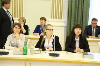 В Кузбассе вводятся новые льготы для приемных родителей 