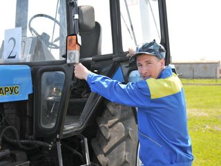 В Кузбассе выбрали лучшего студента-тракториста