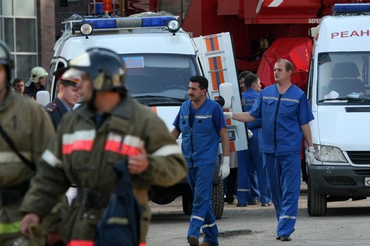 В Междуреченске обрушился подъезд жилого дома, есть погибший и раненые