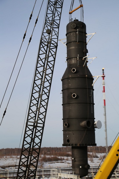 70-тонная вакуумная колонна смонтирована на Яйском НПЗ 