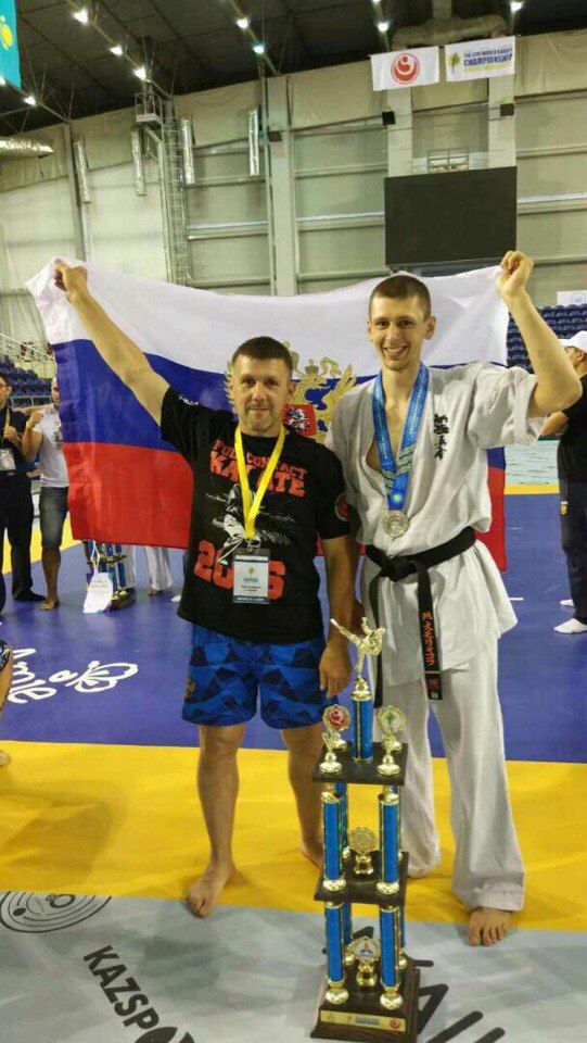Новокузнечанин Максим Смоляков занял II место на VI чемпионате мира по синкёкусинкай