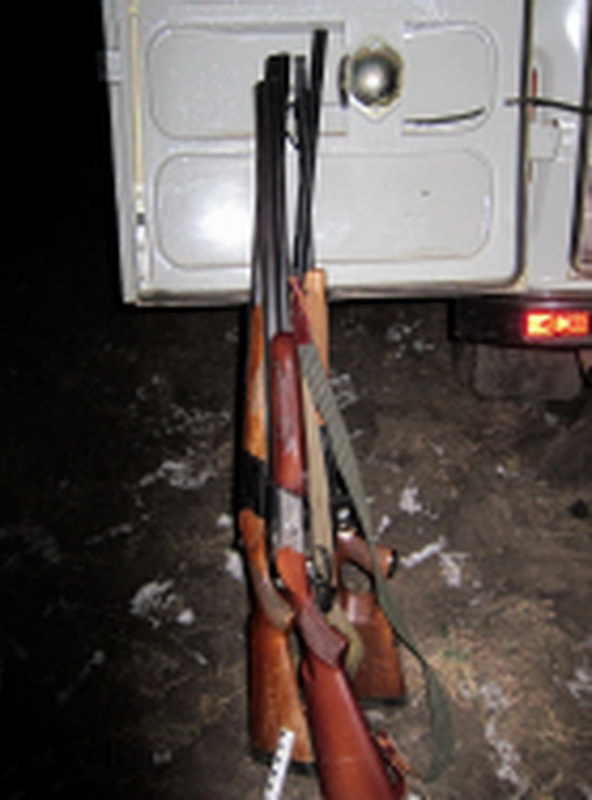 В Мариинском районе полицейские применили табельное оружие для задержания браконьеров