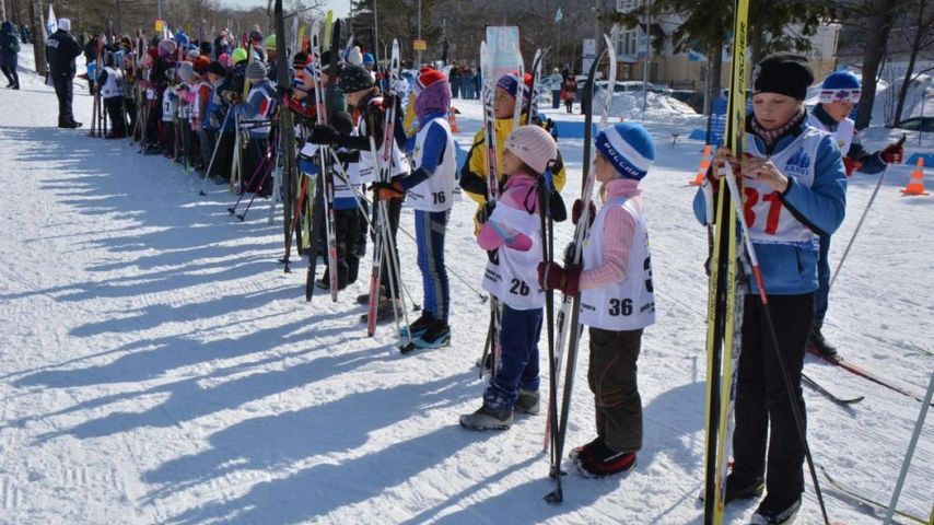 Более 100 юных лыжников поборются за «Рождественский Кубок» в Кемерове