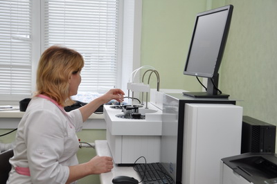 Новое оборудование для исследования сыворотки крови поступило в Новокузнецкую детскую горбольницу № 4