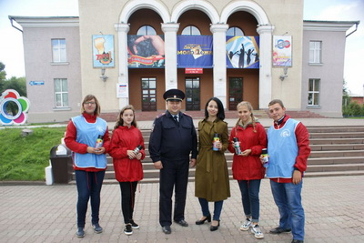 В Кемерово провели совместный рейд по уничтожению уличной рекламы наркотиков