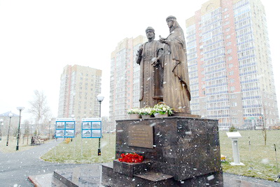 В Кемерово открыли памятник покровителям семьи Петру и Февронии Муромским