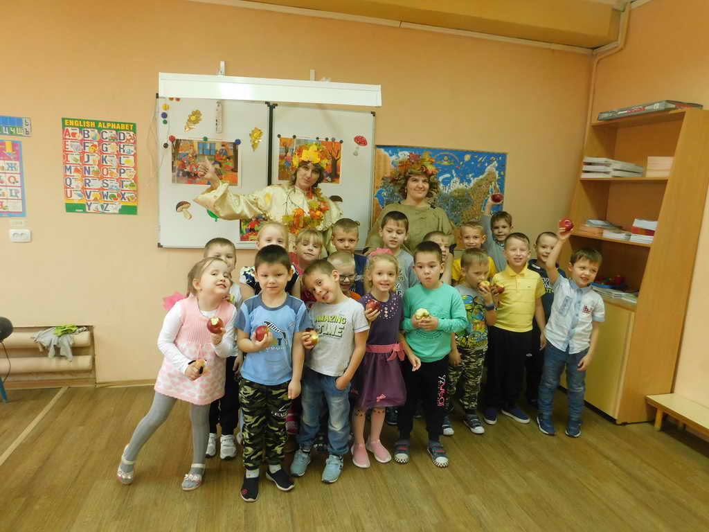 Прокопьевск: Познавательно-развлекательная программа "Золотая волшебница Осень"