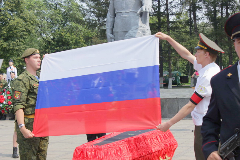 В Киселевске с воинскими почестями перезахоронен красноармеец 